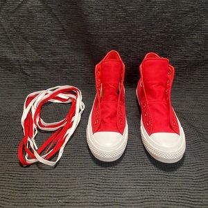 Converse Chuck Taylor All Star II 
Lunarlon Hightop Red.